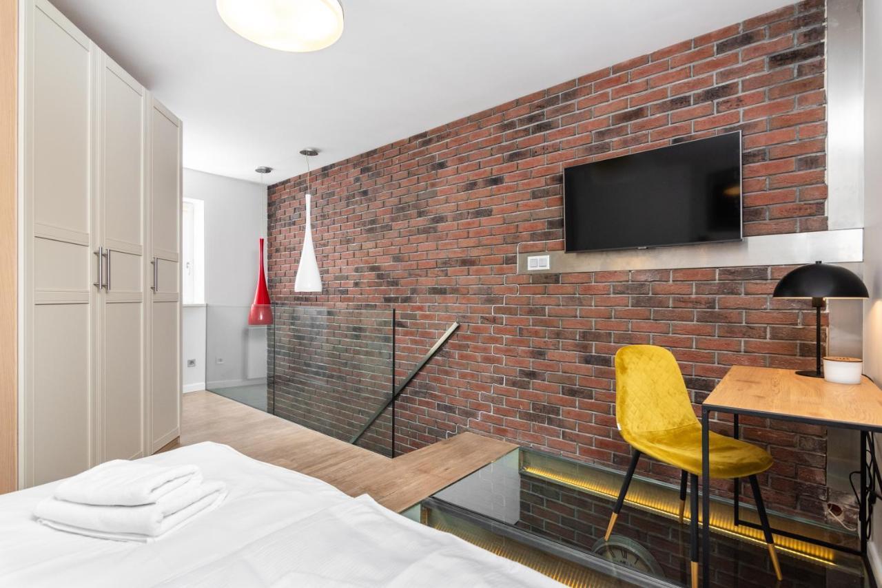 Dwupoziomowy Apartament Na Starym Podgorzu - By Upstairs Cracóvia Exterior foto